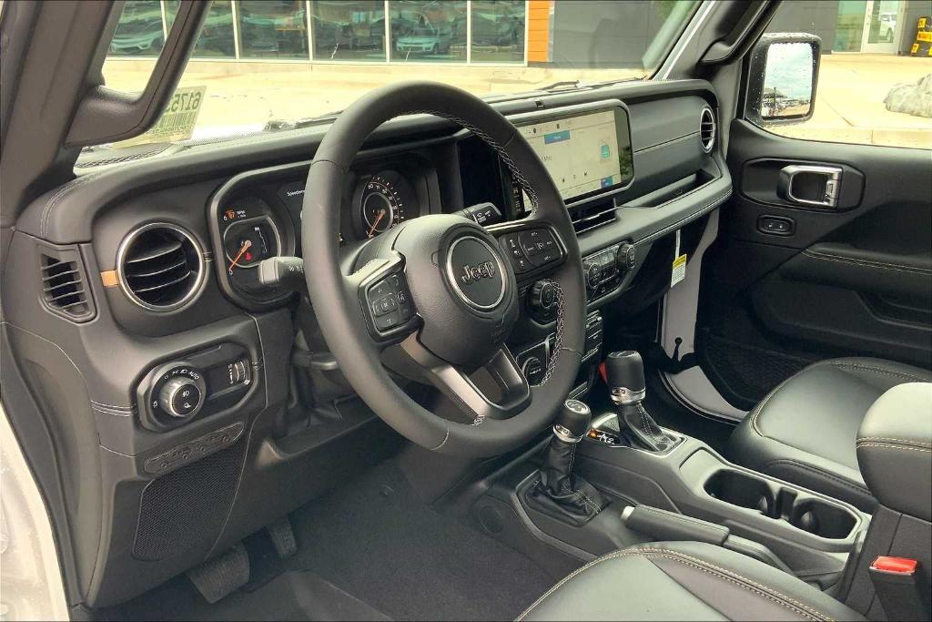 new 2025 Jeep Gladiator car, priced at $40,262