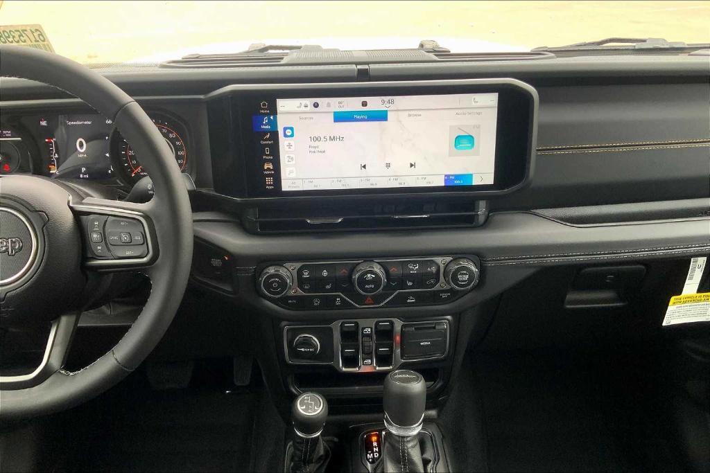 new 2025 Jeep Gladiator car, priced at $40,262