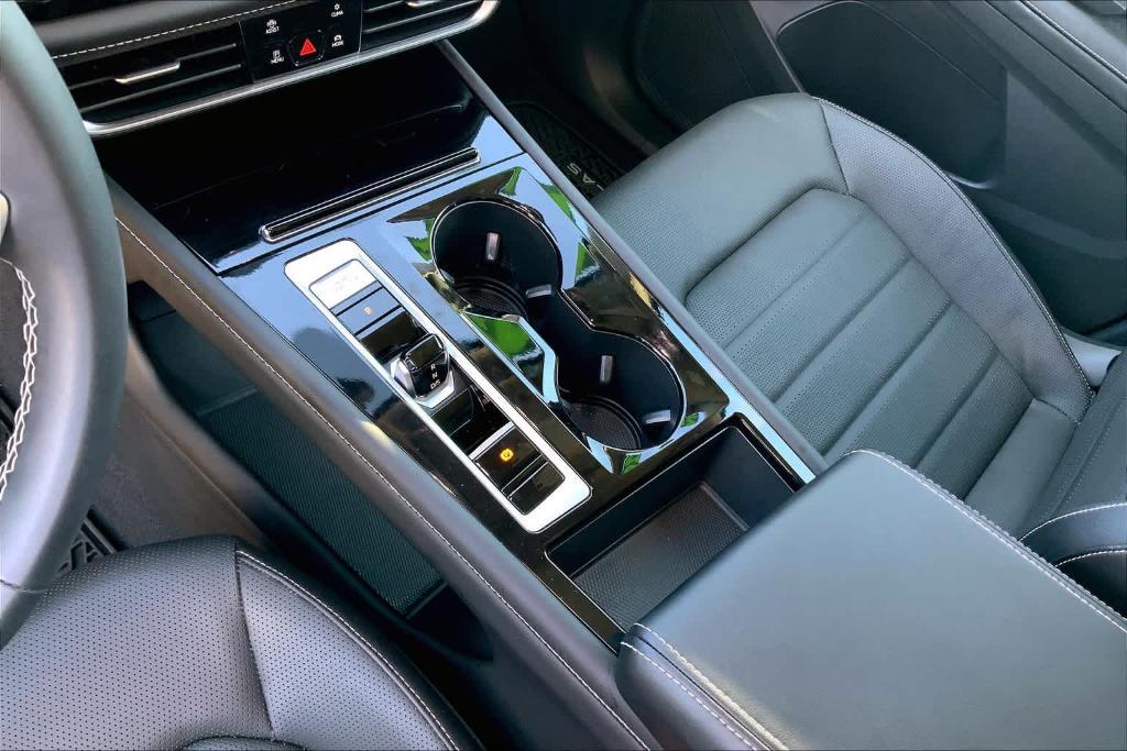 used 2024 Volkswagen Atlas car, priced at $40,393