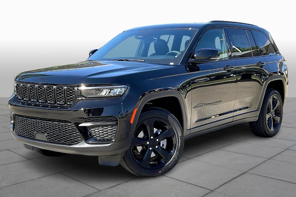 new 2025 Jeep Grand Cherokee car, priced at $43,499