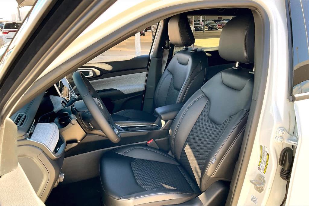 new 2025 Jeep Compass car, priced at $24,499