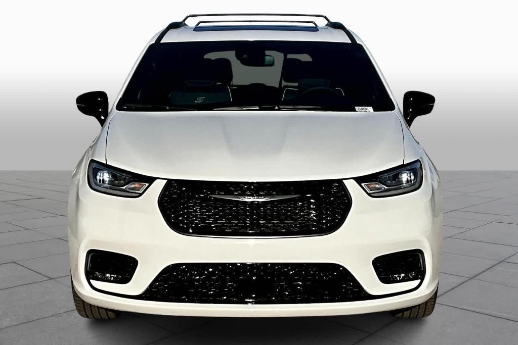 new 2026 Chrysler Pacifica car, priced at $45,350
