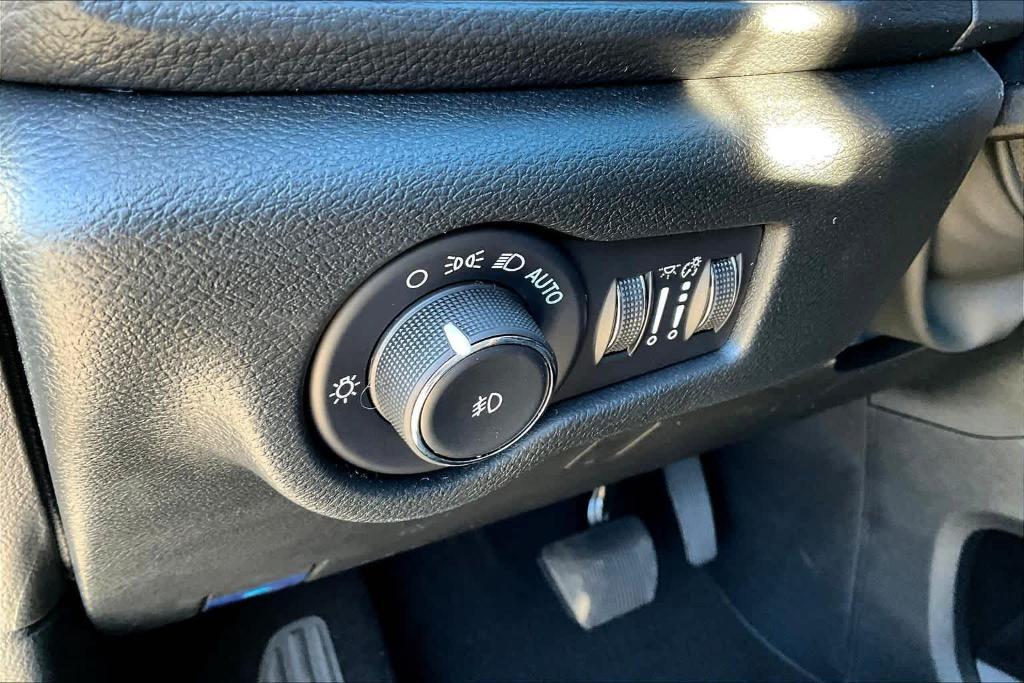 new 2026 Chrysler Pacifica car, priced at $45,350