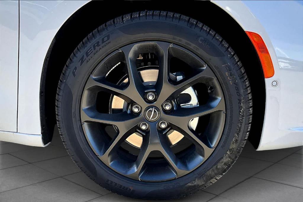 new 2026 Chrysler Pacifica car, priced at $45,350