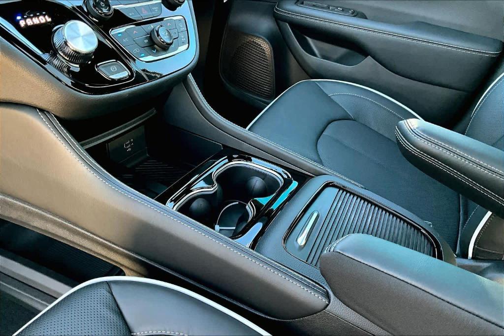 new 2026 Chrysler Pacifica car, priced at $45,350