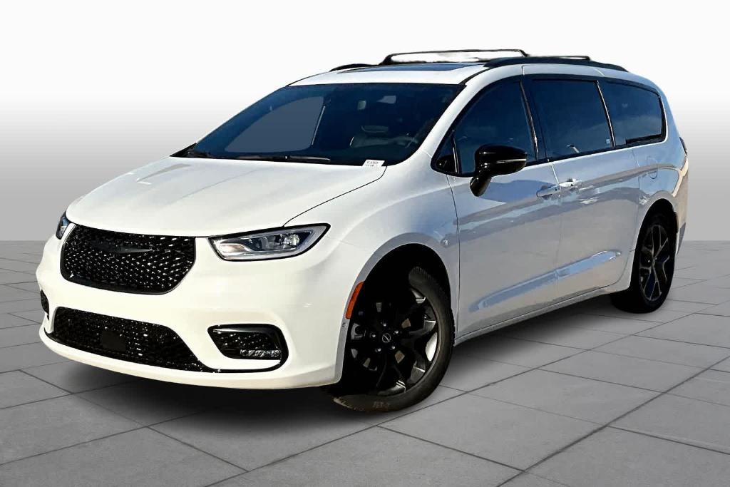 new 2026 Chrysler Pacifica car, priced at $45,350