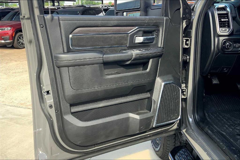 new 2025 Ram 2500 car, priced at $76,640