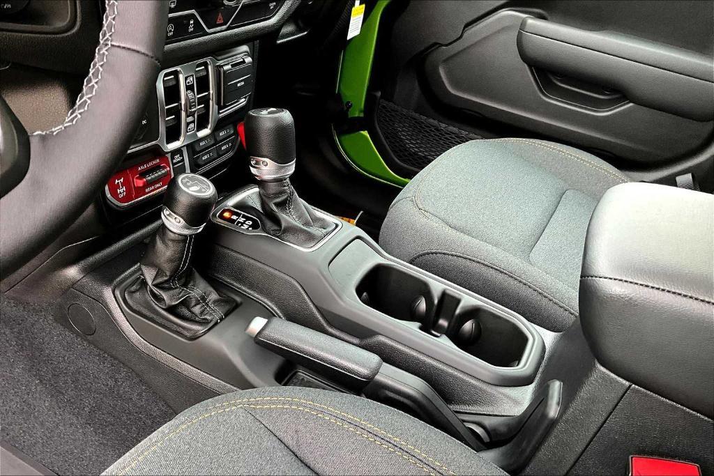 new 2025 Jeep Wrangler car, priced at $45,380