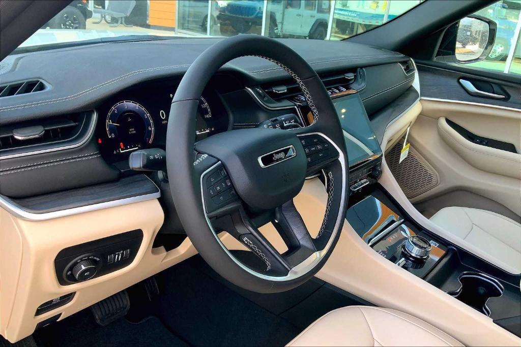 new 2025 Jeep Grand Cherokee L car, priced at $44,699