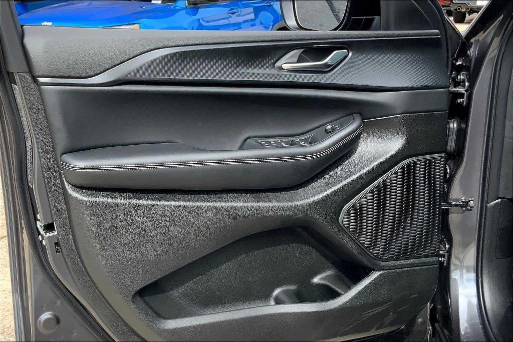 new 2025 Jeep Grand Cherokee L car, priced at $39,742