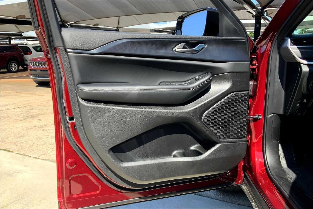 new 2025 Jeep Grand Cherokee L car, priced at $43,367