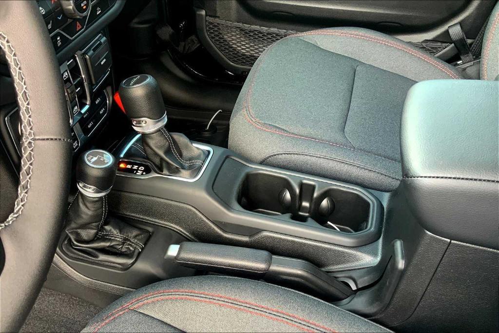 new 2025 Jeep Gladiator car, priced at $46,180