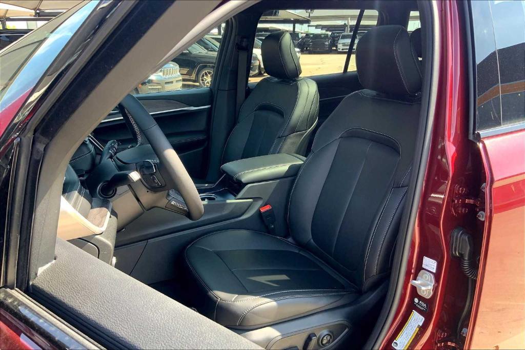 new 2025 Jeep Grand Cherokee L car, priced at $46,312