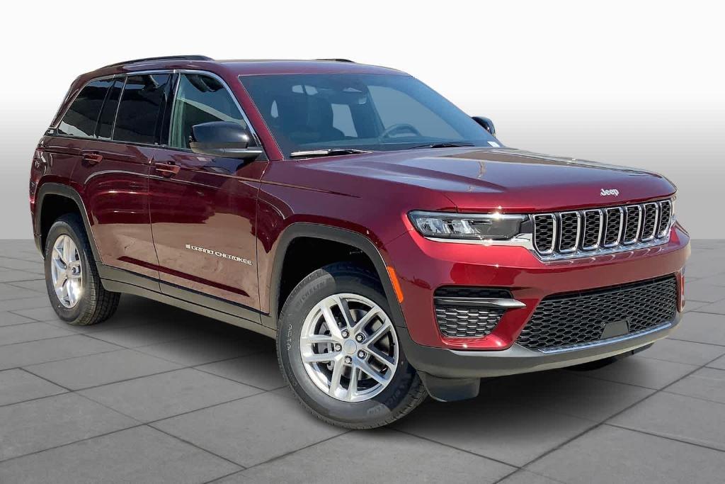 new 2025 Jeep Grand Cherokee car, priced at $34,175