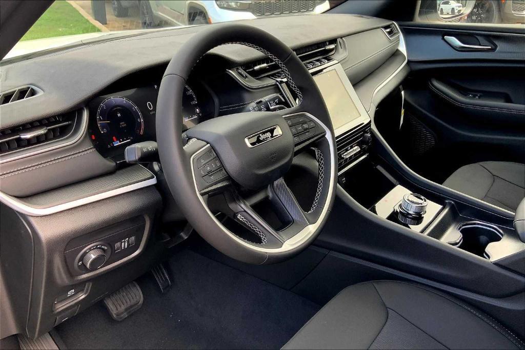 new 2025 Jeep Grand Cherokee L car, priced at $34,995