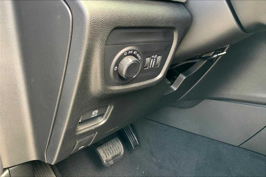 new 2025 Jeep Grand Cherokee L car, priced at $34,995