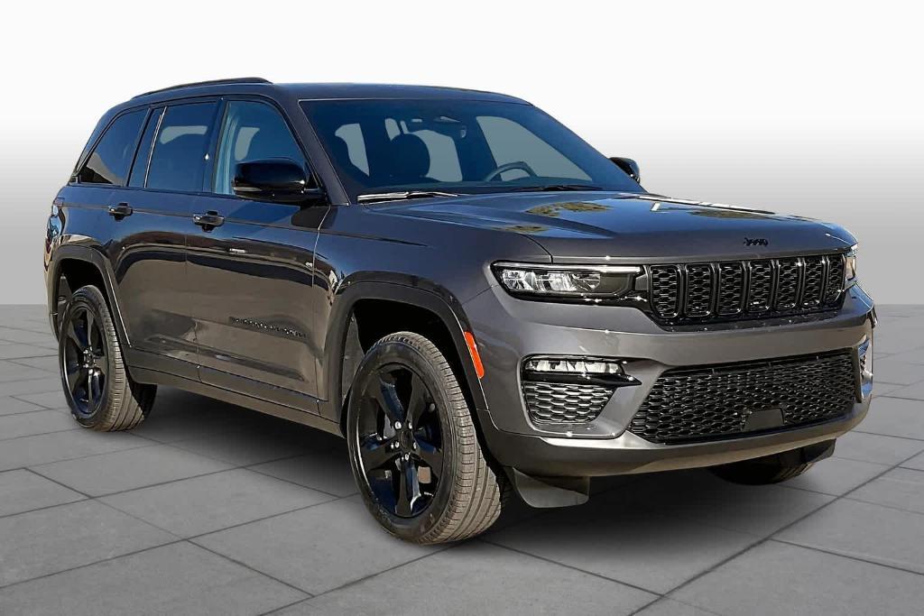 new 2025 Jeep Grand Cherokee car, priced at $47,499