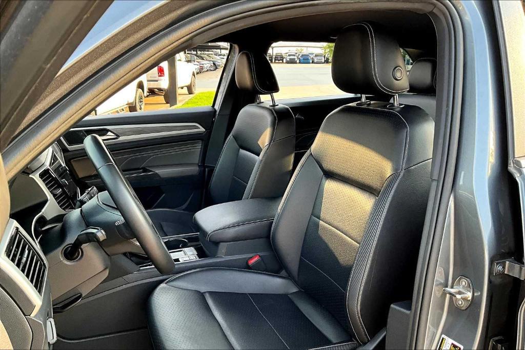 used 2022 Volkswagen Atlas Cross Sport car, priced at $23,291