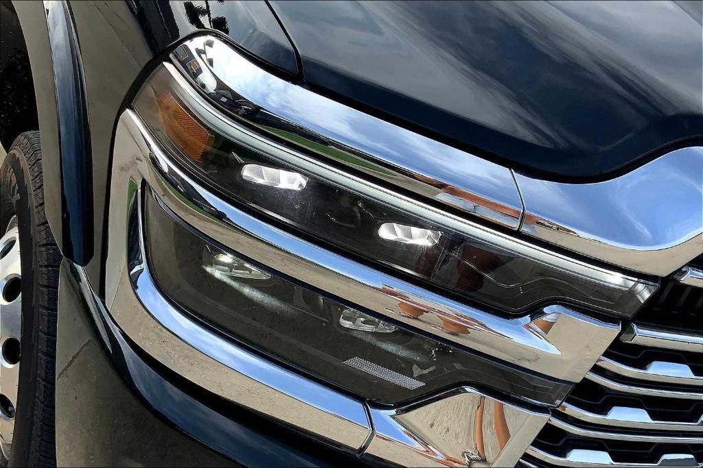new 2025 Ram 3500 car, priced at $90,015