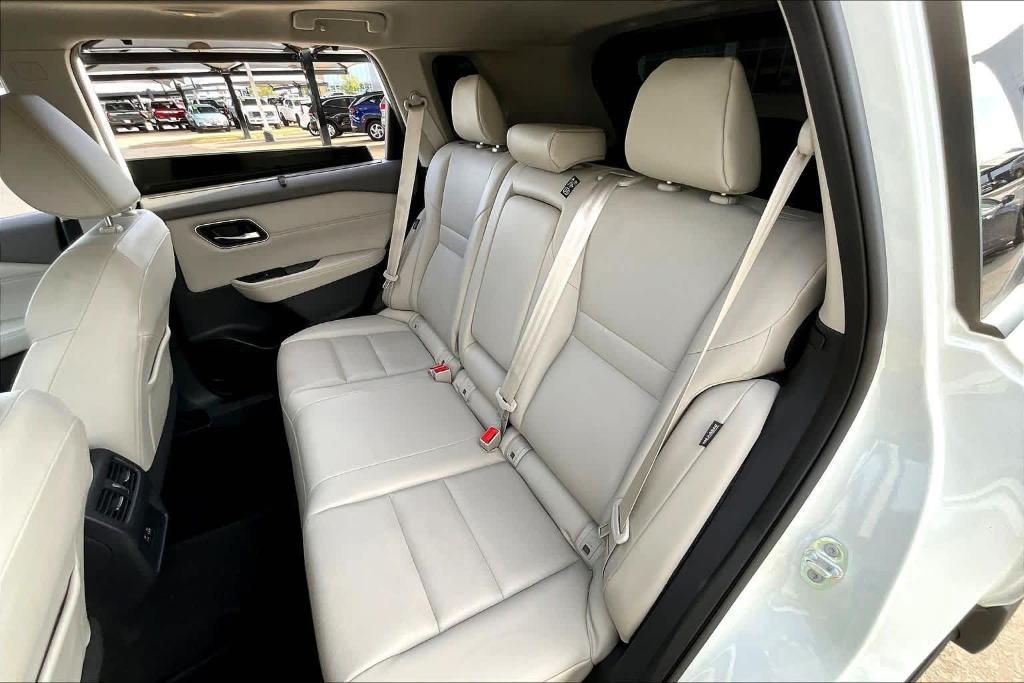 used 2021 Nissan Rogue car, priced at $19,582