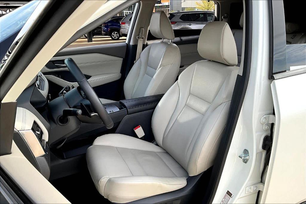 used 2021 Nissan Rogue car, priced at $19,582