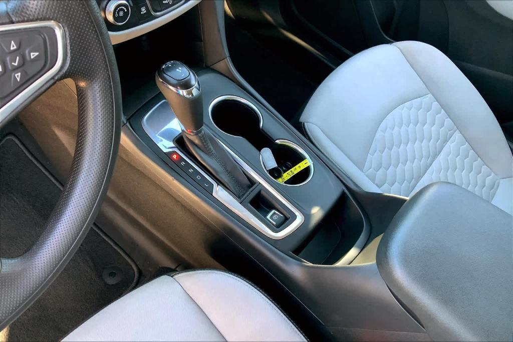 used 2021 Chevrolet Equinox car, priced at $19,519