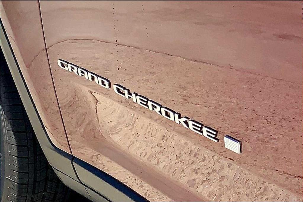 new 2025 Jeep Grand Cherokee L car, priced at $35,590