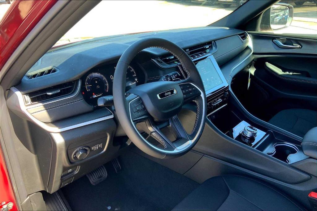 new 2025 Jeep Grand Cherokee L car, priced at $35,590