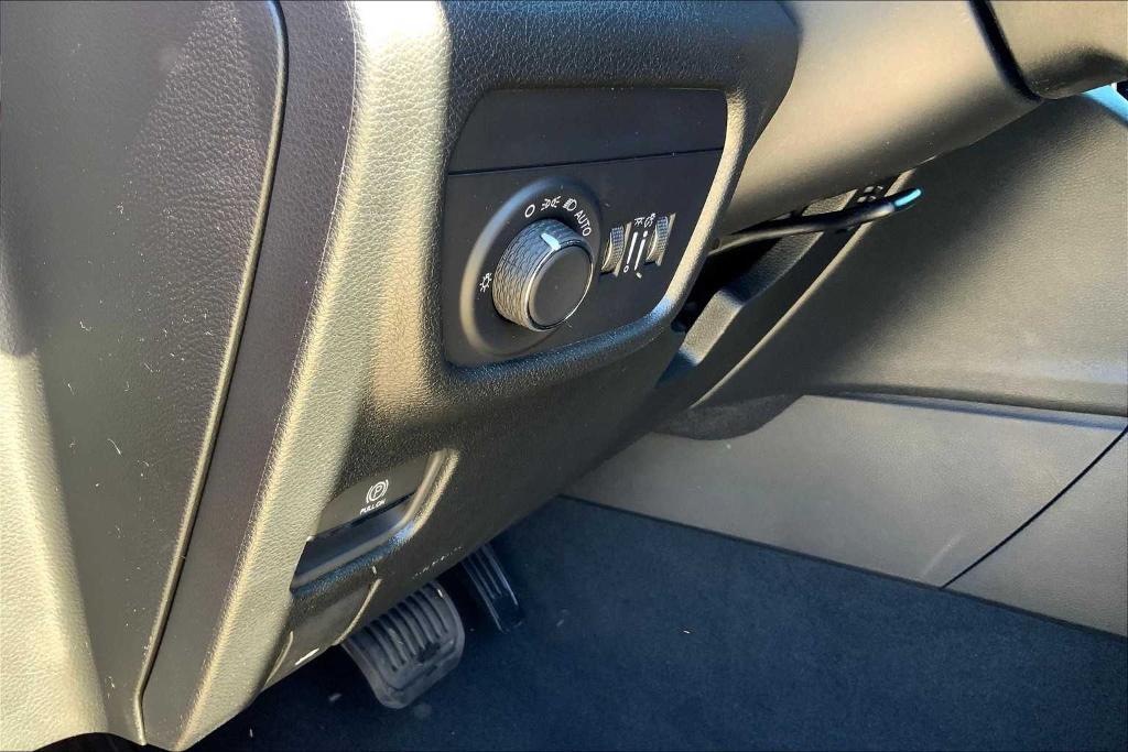 new 2025 Jeep Grand Cherokee L car, priced at $35,590
