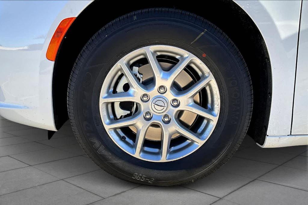 new 2026 Chrysler Pacifica car, priced at $37,465