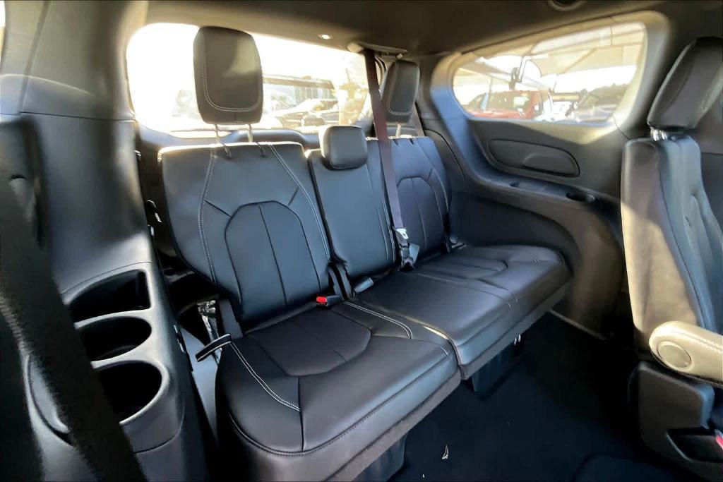 new 2026 Chrysler Pacifica car, priced at $37,465