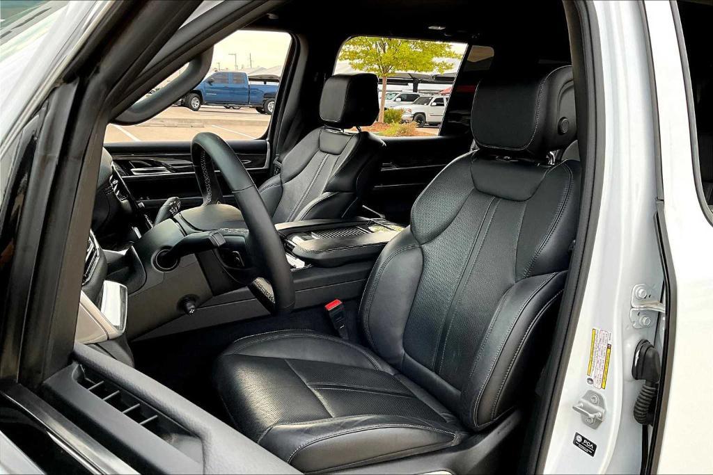 used 2022 Jeep Wagoneer car, priced at $35,791