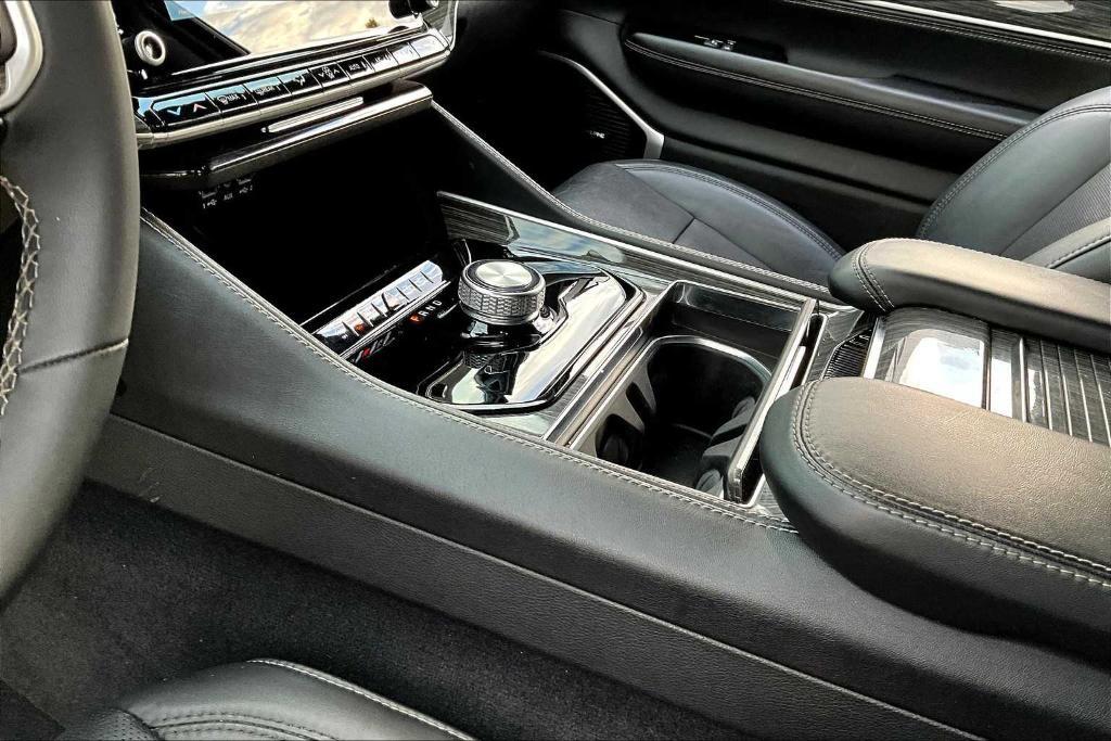 used 2022 Jeep Wagoneer car, priced at $35,791