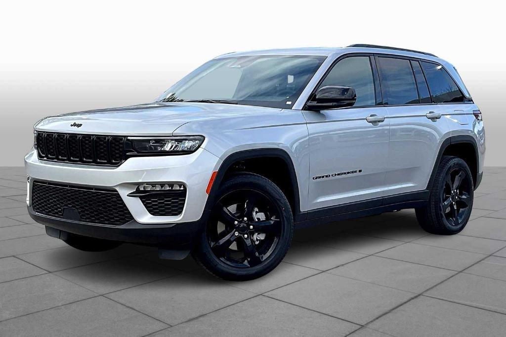 new 2025 Jeep Grand Cherokee car, priced at $47,499