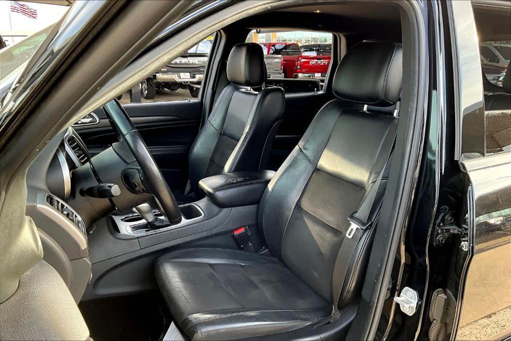 used 2018 Jeep Grand Cherokee car, priced at $17,587