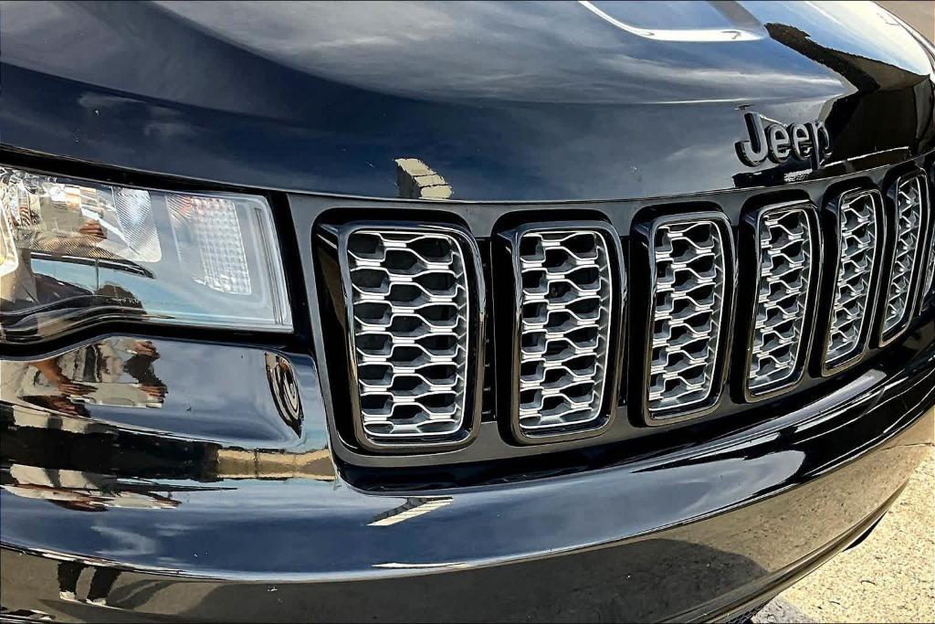 used 2018 Jeep Grand Cherokee car, priced at $17,587