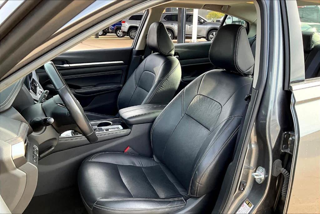 used 2023 Nissan Altima car, priced at $21,291