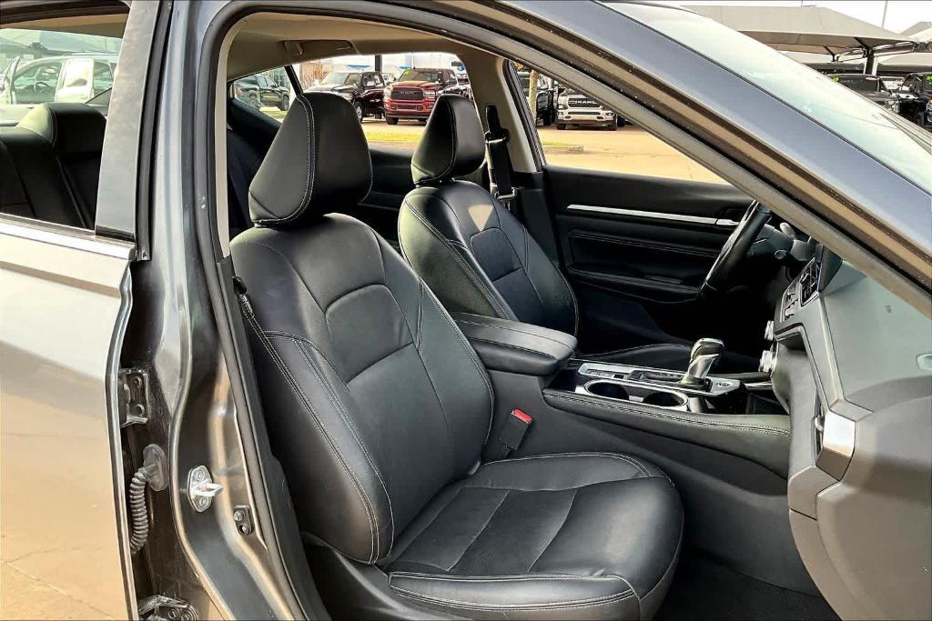 used 2023 Nissan Altima car, priced at $21,291