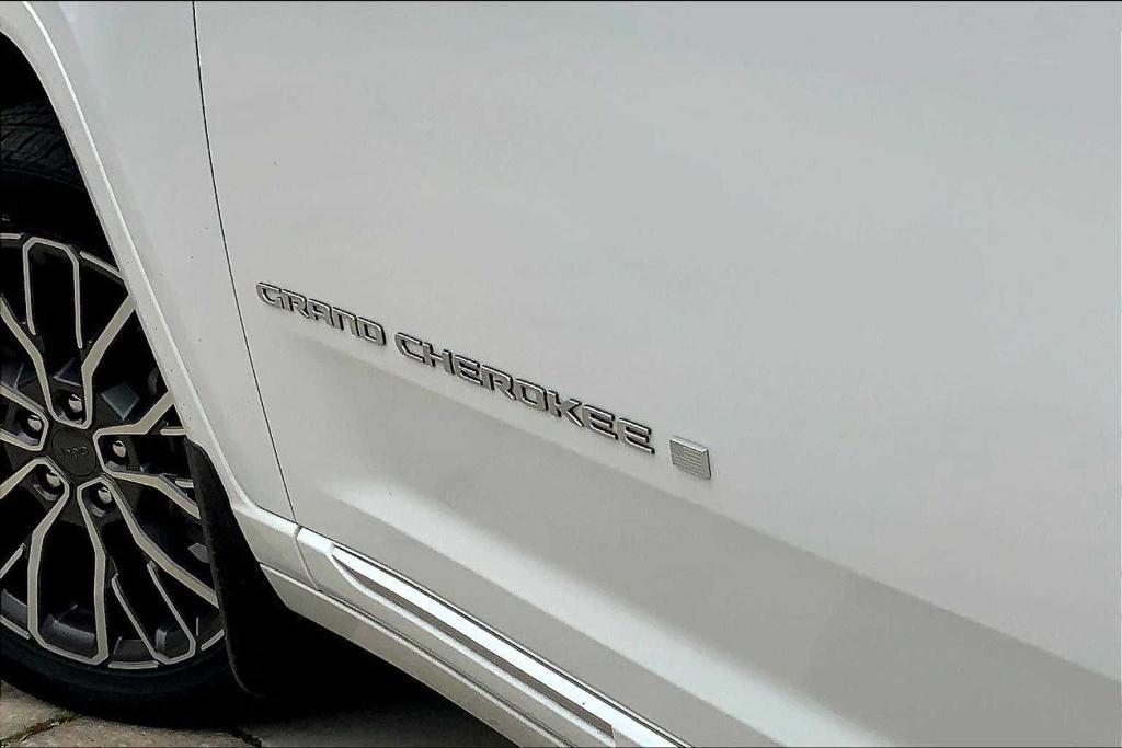 new 2025 Jeep Grand Cherokee L car, priced at $58,256