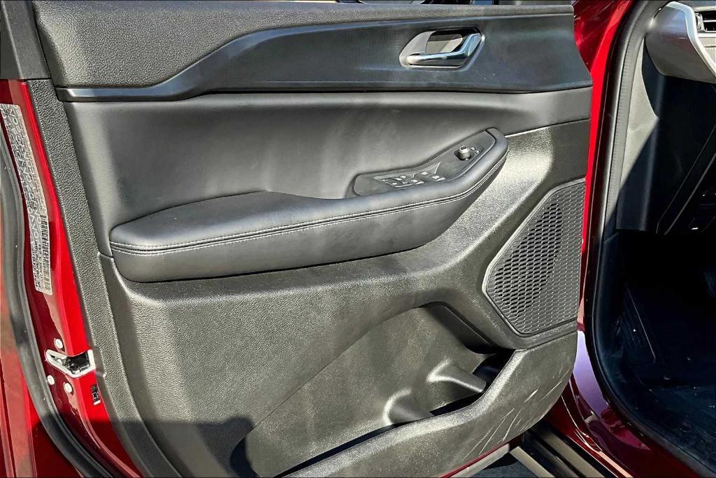 new 2025 Jeep Grand Cherokee car, priced at $41,136