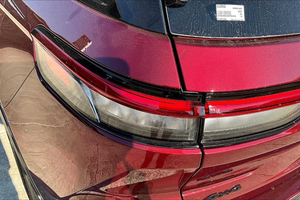 new 2025 Jeep Grand Cherokee car, priced at $41,136