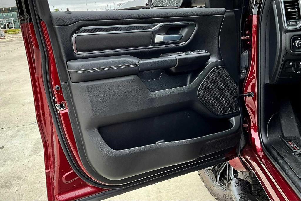 new 2025 Ram 1500 car, priced at $71,752