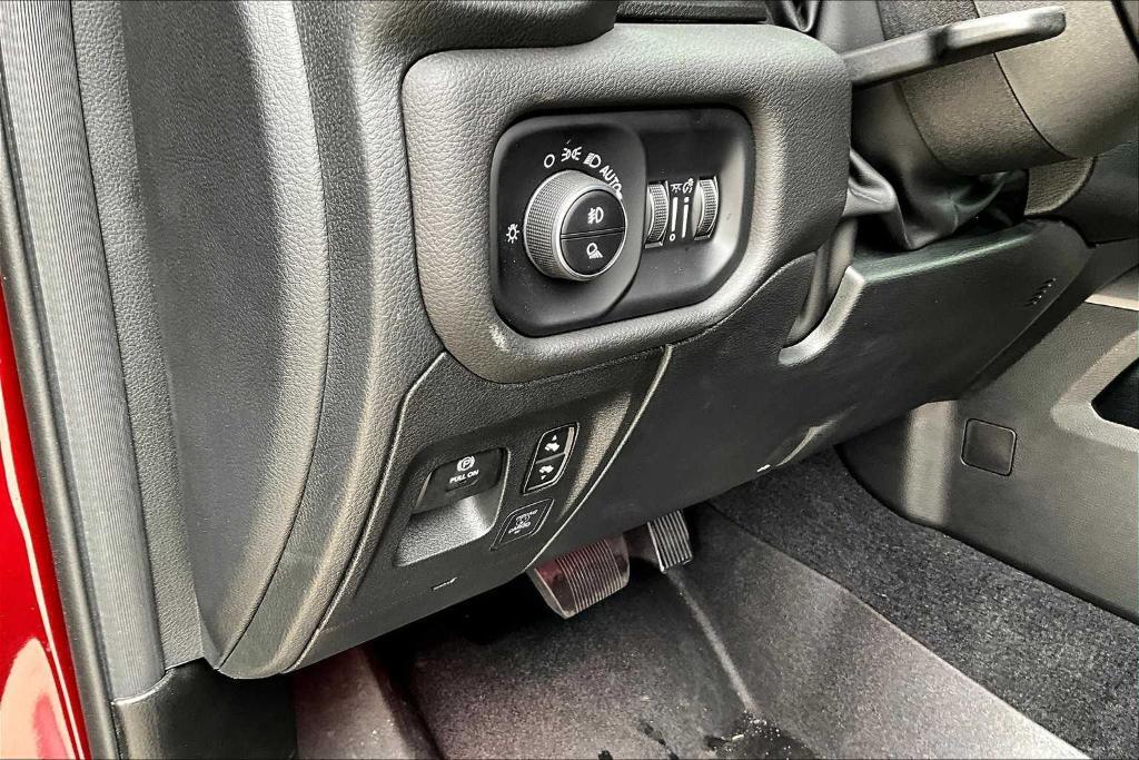 new 2025 Ram 1500 car, priced at $71,752