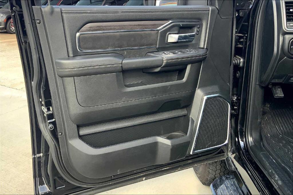 new 2025 Ram 3500 car, priced at $80,665
