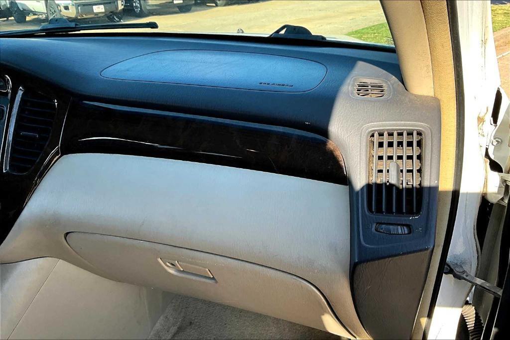 used 2002 Toyota Highlander car, priced at $3,997