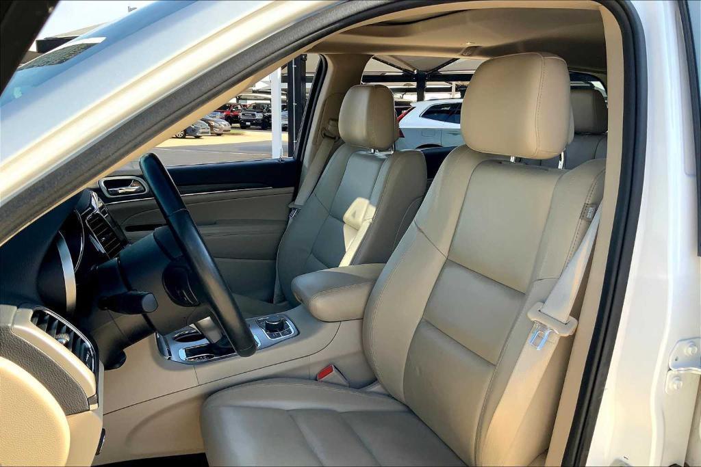 used 2021 Jeep Grand Cherokee car, priced at $28,770