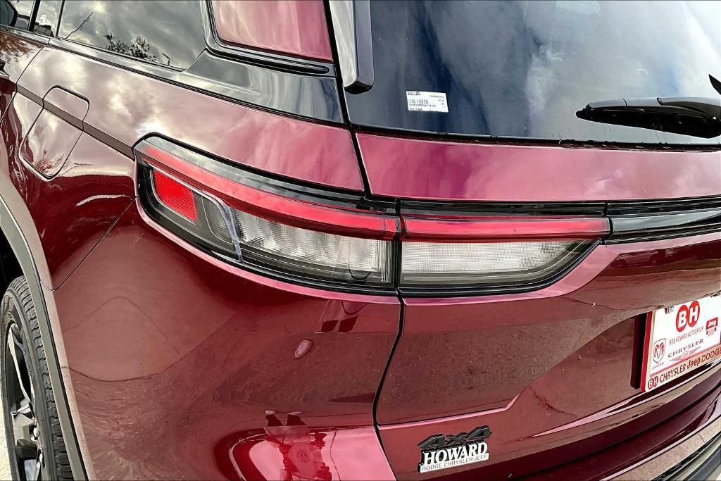 new 2025 Jeep Grand Cherokee car, priced at $43,889