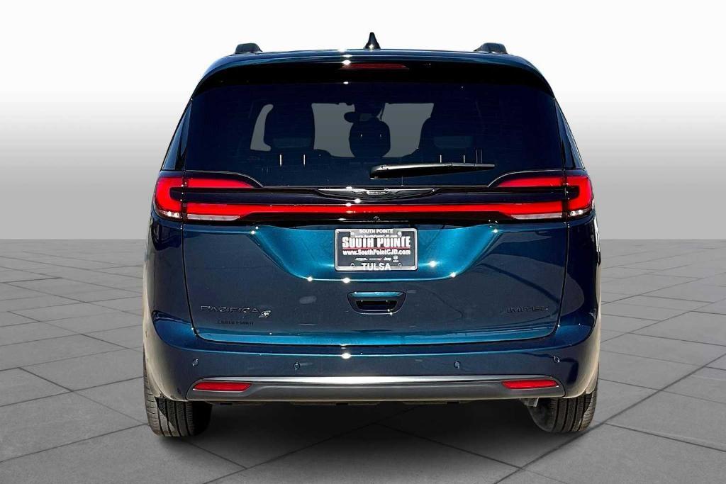 new 2025 Chrysler Pacifica car, priced at $46,800