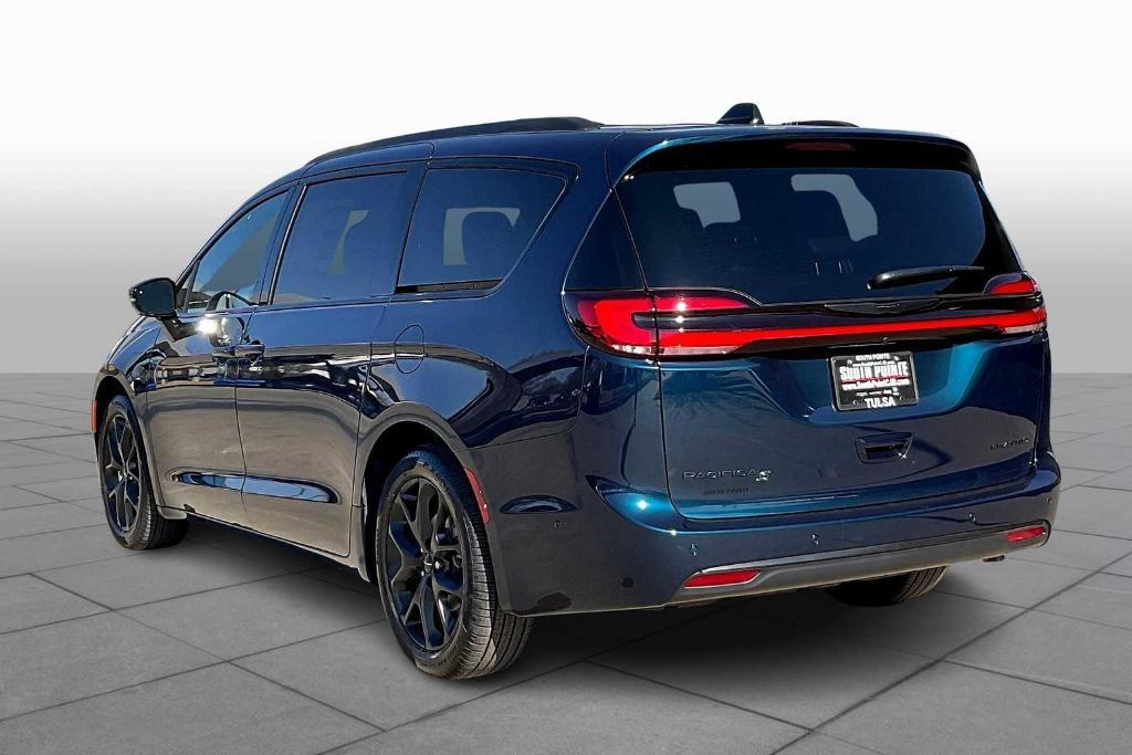 new 2025 Chrysler Pacifica car, priced at $46,800