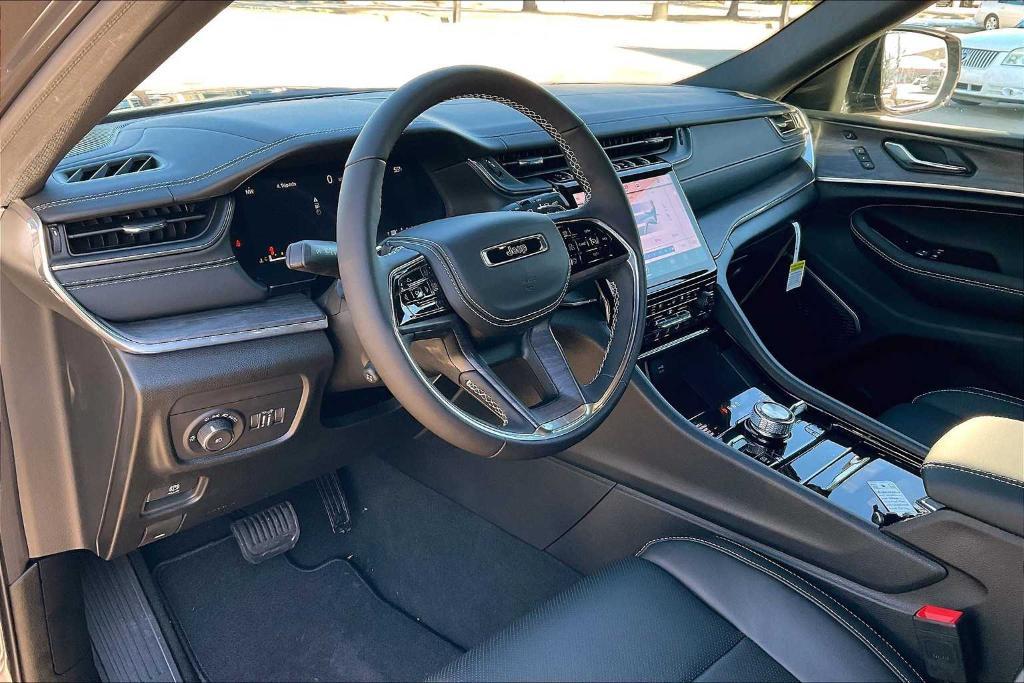 new 2025 Jeep Grand Cherokee L car, priced at $61,498